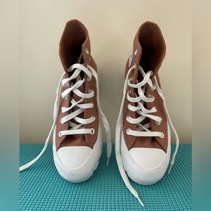 Used Women’s Converse